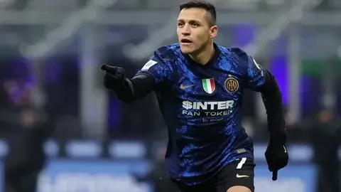 克雷塔罗强势来袭，蒂华纳客场防线遭遇挑战：隐忧重重，战局悬念再升级！